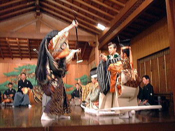 �\�w�D�ٌc�x��